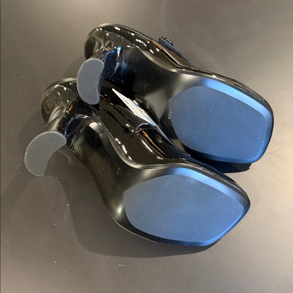 ZARA LEATHER HEELED STRAPPY SHOES FOR ZARA X DISNEY HARRY LAMBERT - Picture 11 of 11